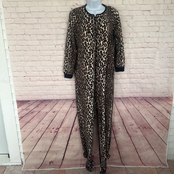 Nick & Nora Leopard print pajama suit size small - Picture 3 of 12